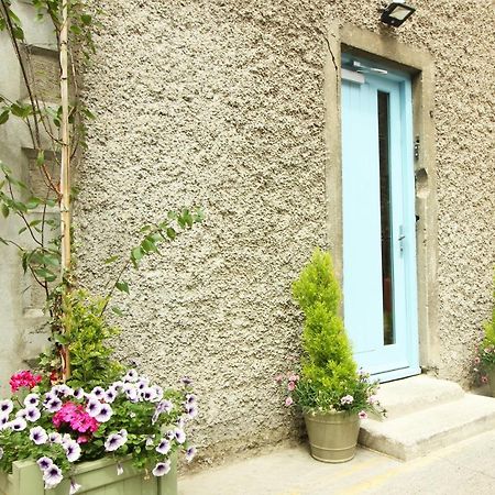 Harry Clarke Mews At The Castle Hotel ダブリン エクステリア 写真